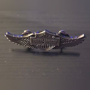 Genuine HARLEY DAVIDSON METAL PIN 2 1/4"